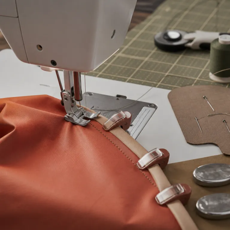 Enduit de coton : le tissu technique et élégant qui réinvente vos projets couture